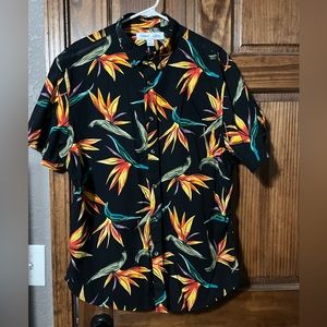 Size XL, Old Navy, button down bird of paradise print